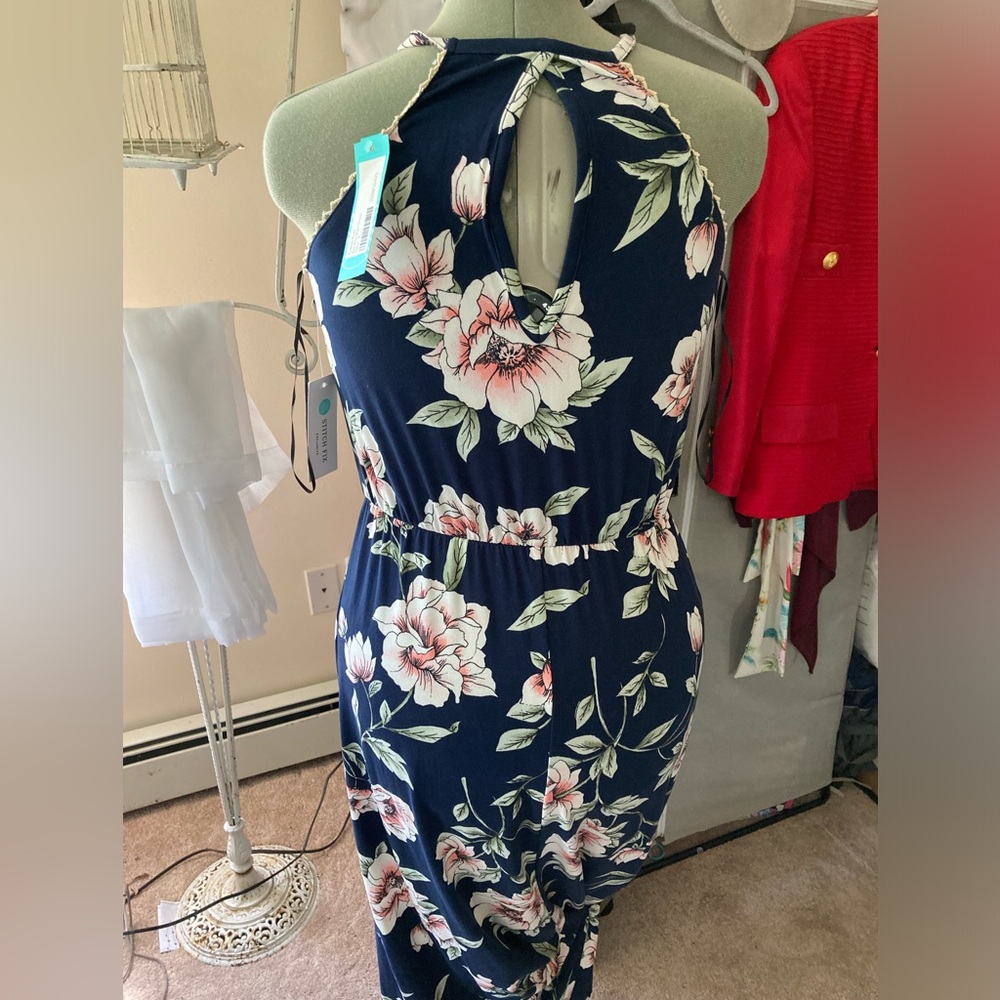 NWT sundress.  Buttery soft!  Floral - Picture 4 of 6